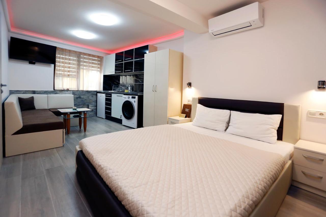 Deluxe 2 Studios City Center Burgas City Eksteriør billede
